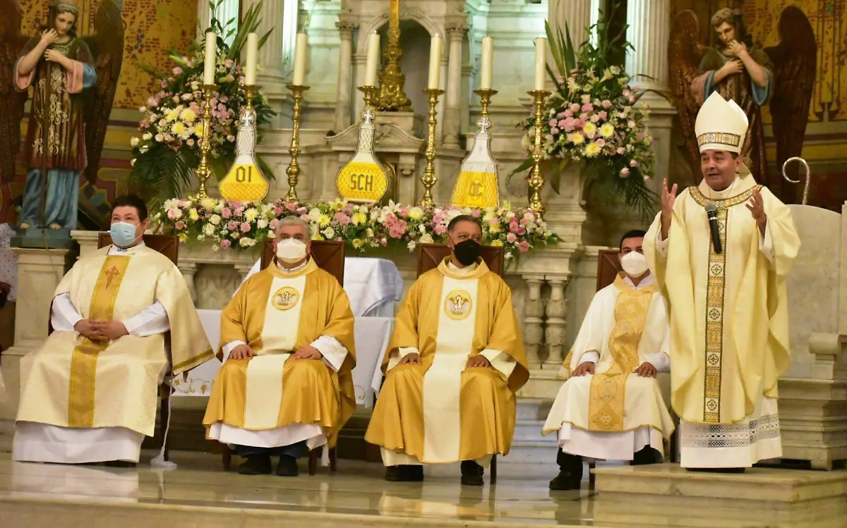 Misa crismal en la Catedral de Tampico Alejandro del Ángel (2)